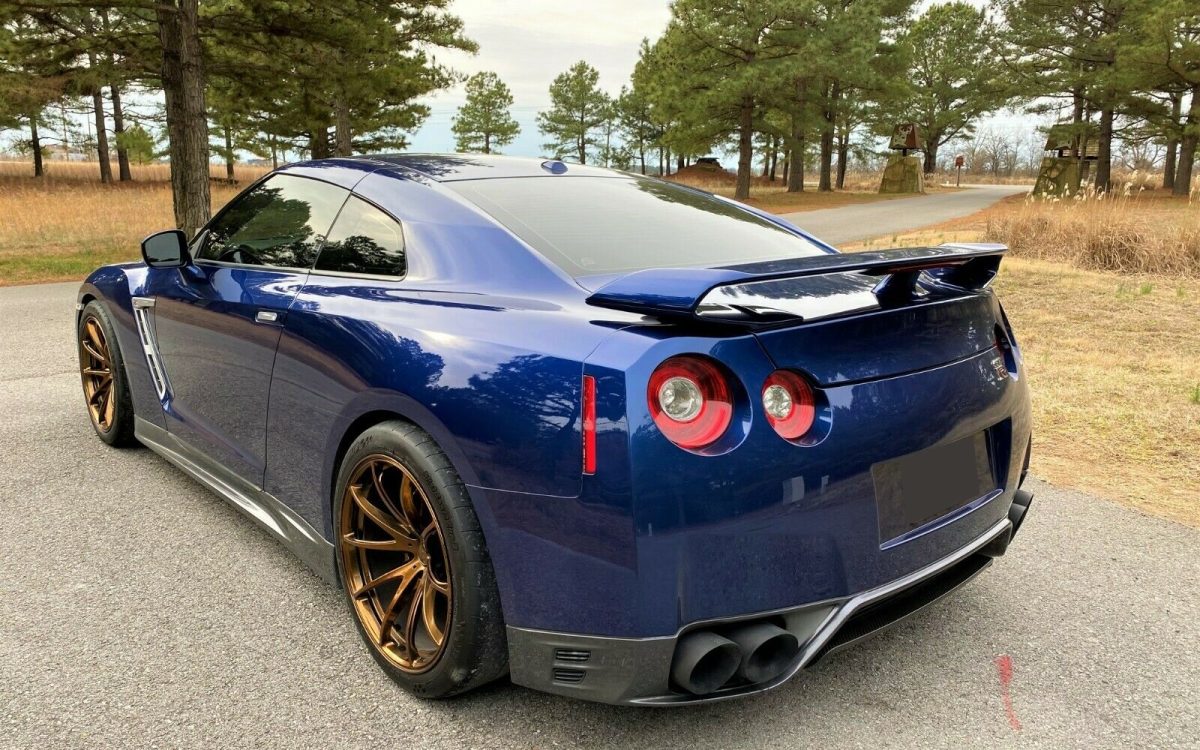 GT-R (3)