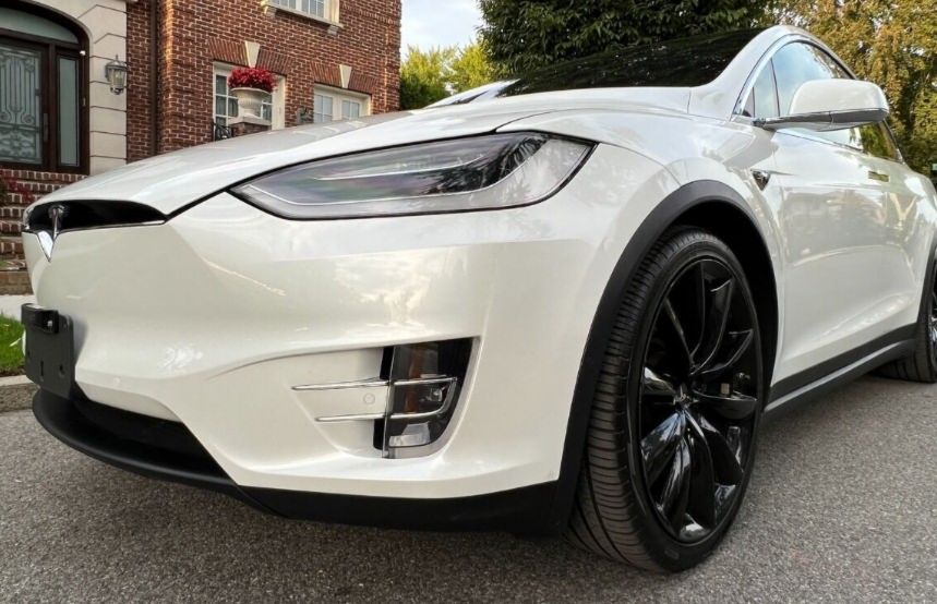 Tesla Model X (14)_07_12_2024