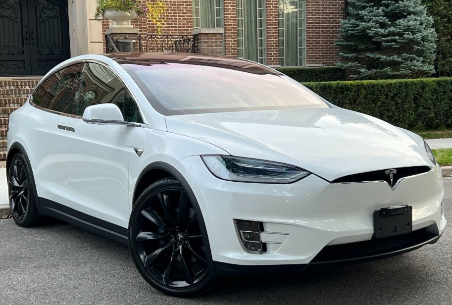 Tesla Model X (51)