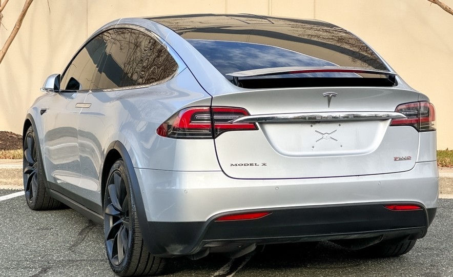 Tesla X (88)